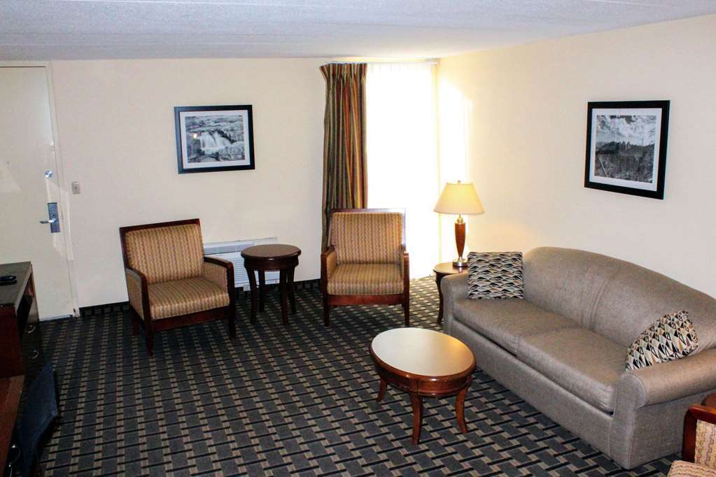 Econo Lodge Inn & Suites Brookings Room photo